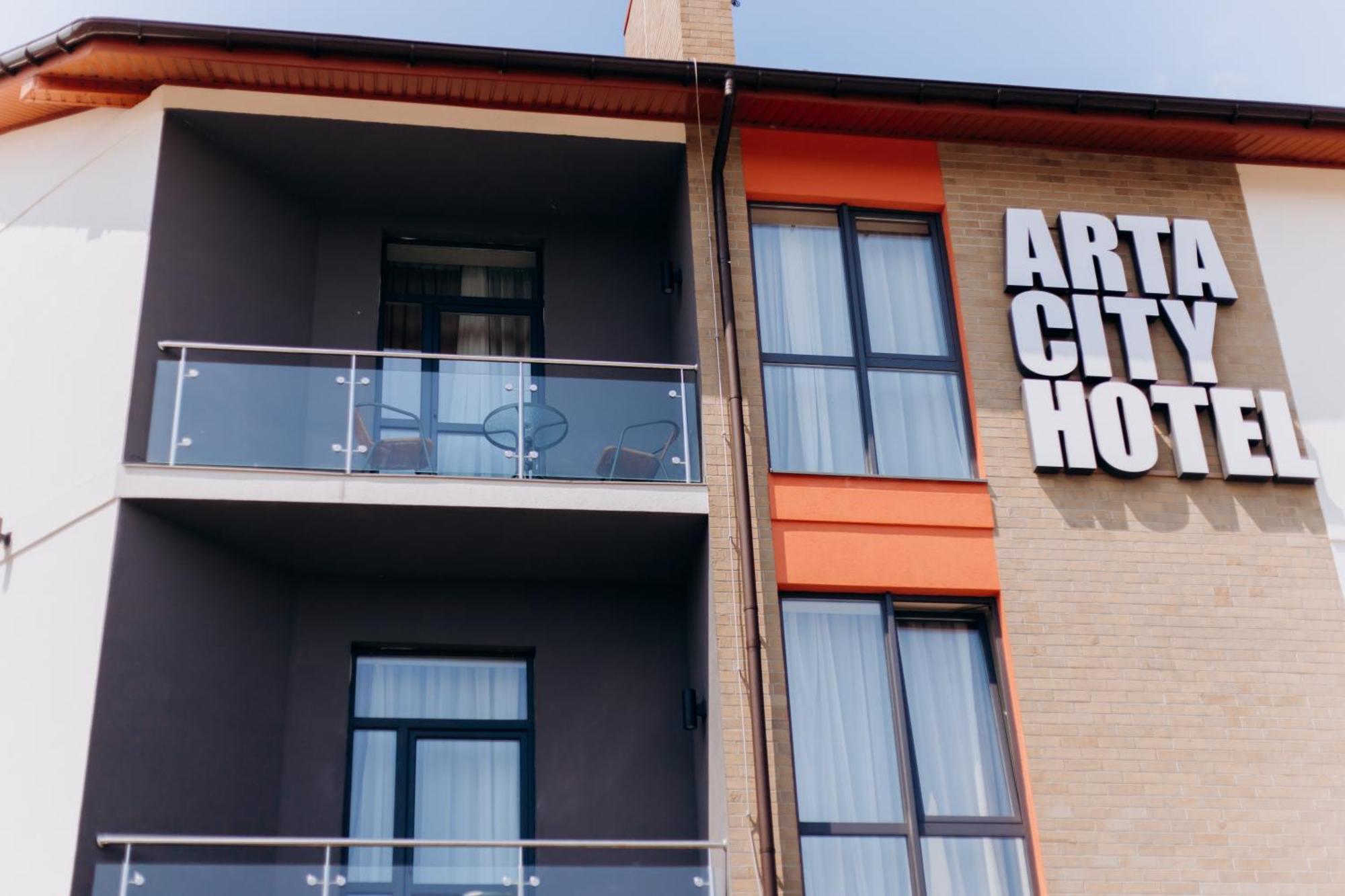 Arta City Hotel Yavoriv  Exterior photo